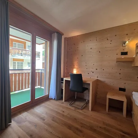 Dominic A1 Saas-Fee